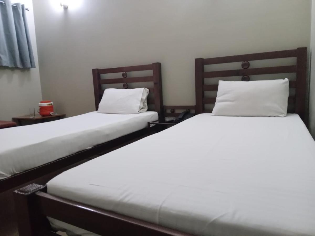 New Hotel Chilton Karachi Esterno foto