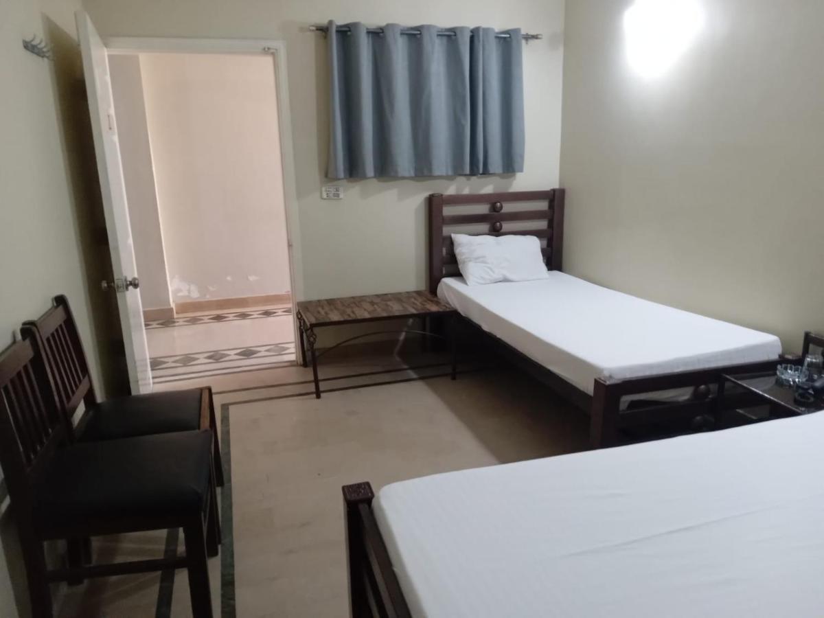 New Hotel Chilton Karachi Esterno foto
